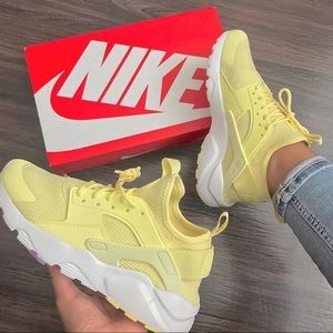 Meet your Posher, Ava